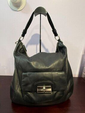 Great condition vintage Coach Kristin Hobo shoulder bag Style 14769